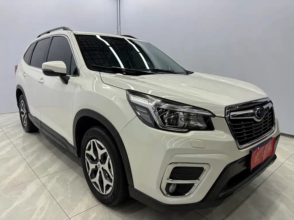 Subaru Forester — фото 3