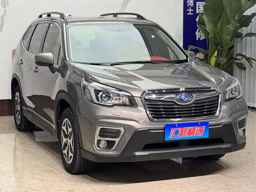 Subaru Forester — фото 3