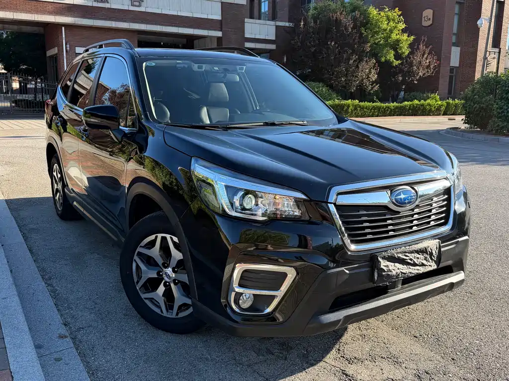 Subaru Forester — фото 3