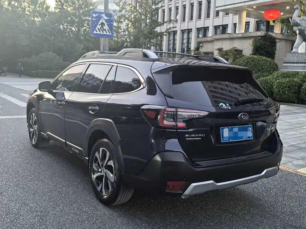 Subaru Outback — фото 3