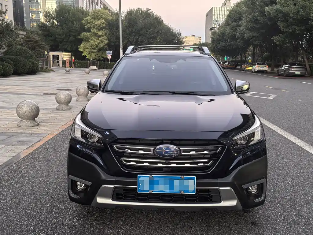 Subaru Outback — фото 8