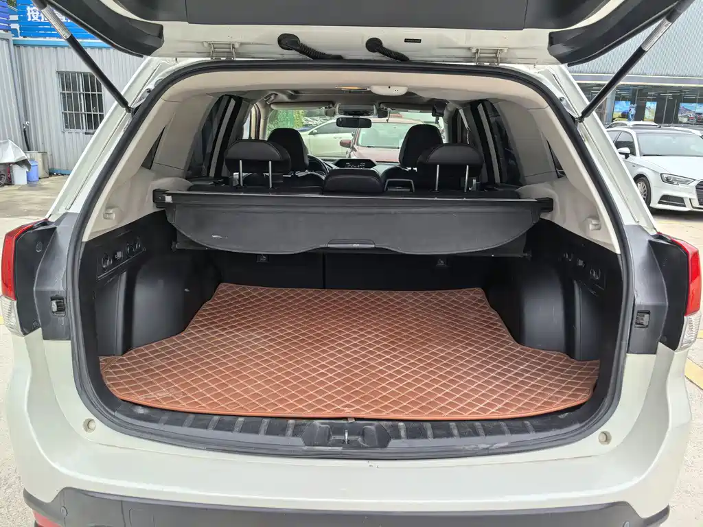 Subaru Forester — фото 9