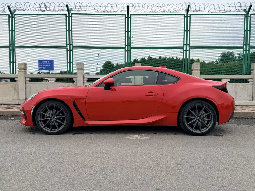 Subaru BRZ — фото 4