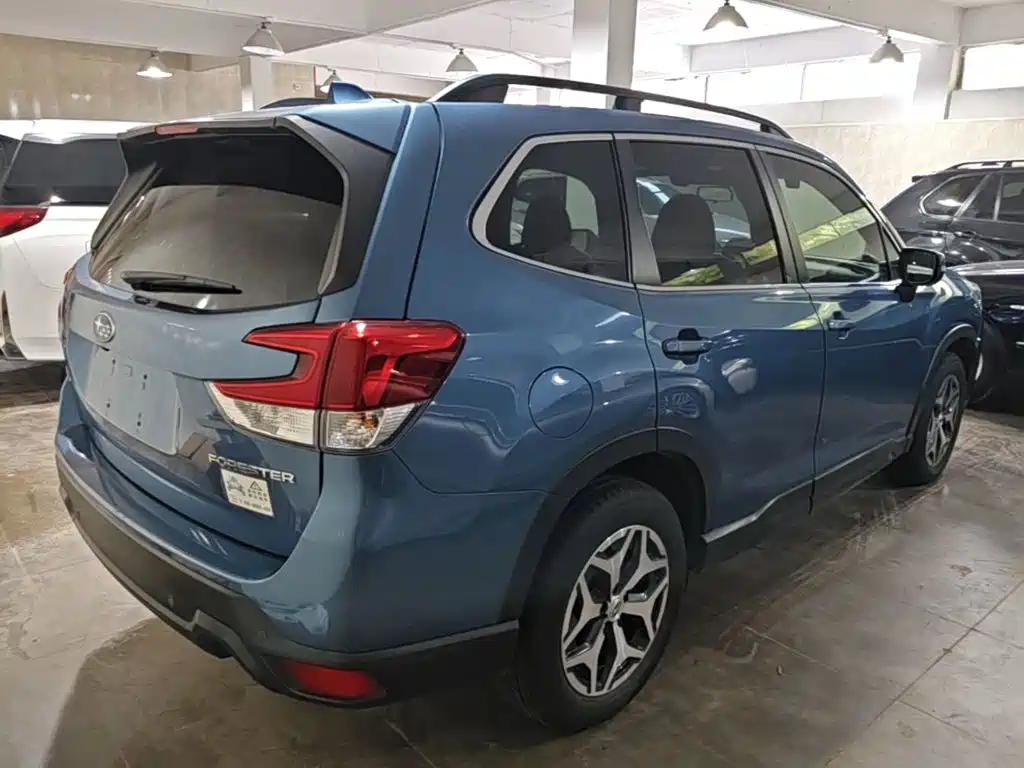 Subaru Forester — фото 7