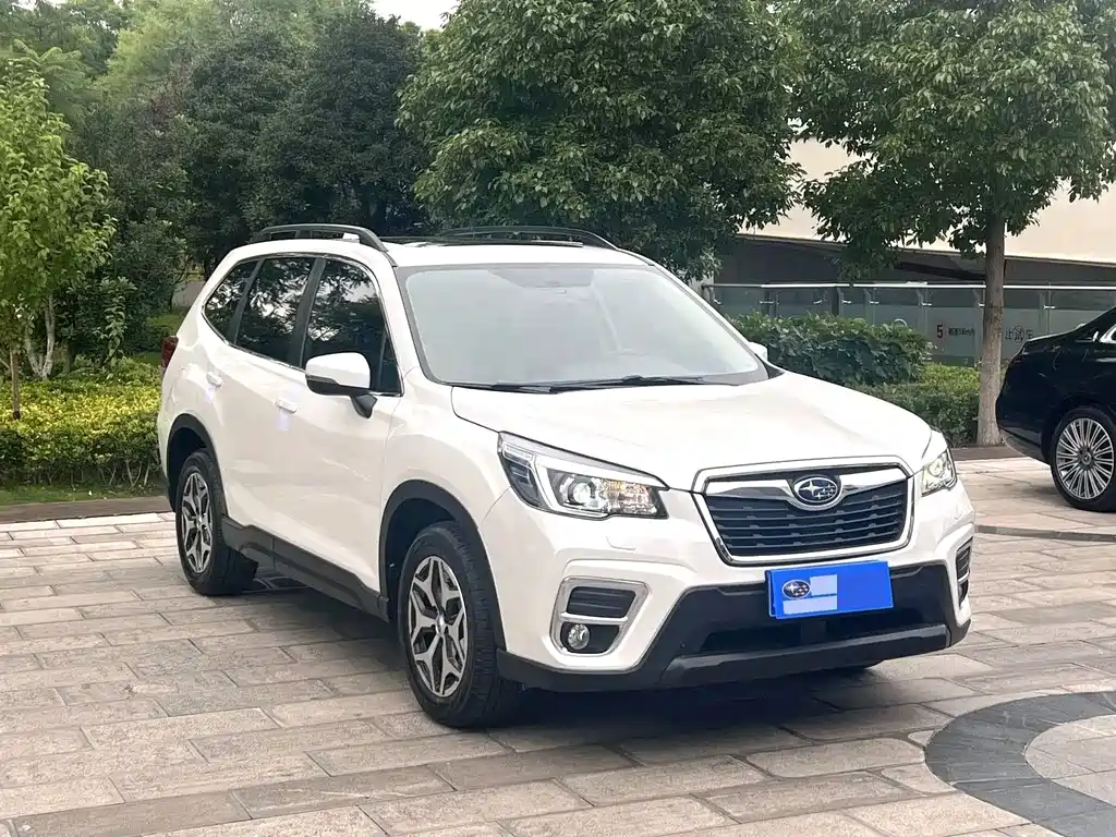 Subaru Forester — фото 3
