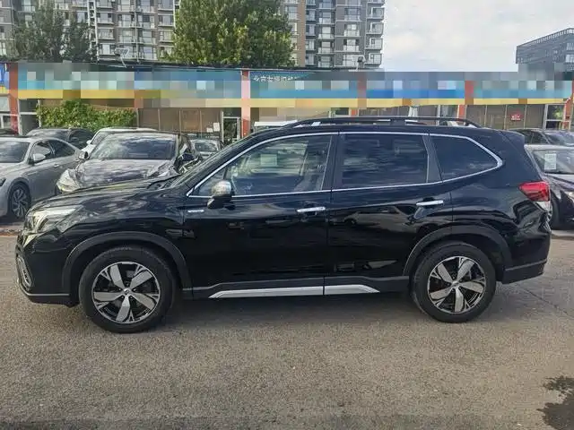 Subaru Forester — фото 5