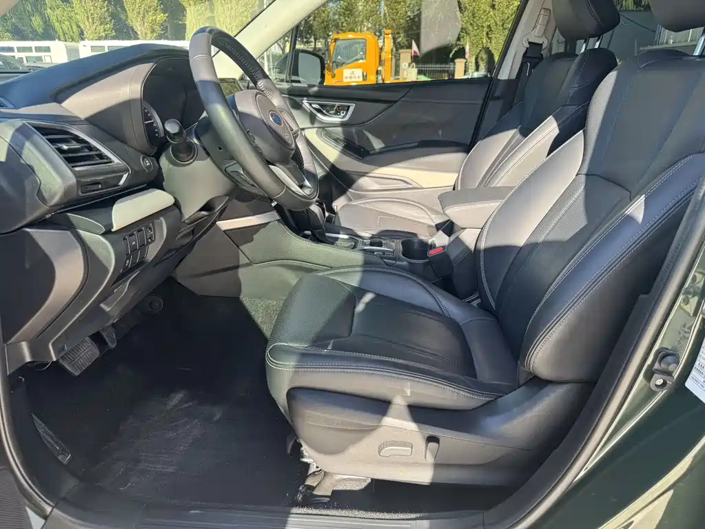 Subaru Forester — фото 15