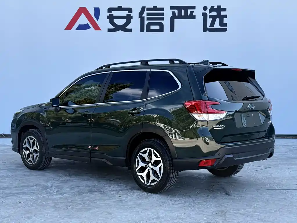 Subaru Forester — фото 6