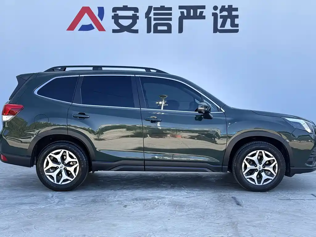 Subaru Forester — фото 7