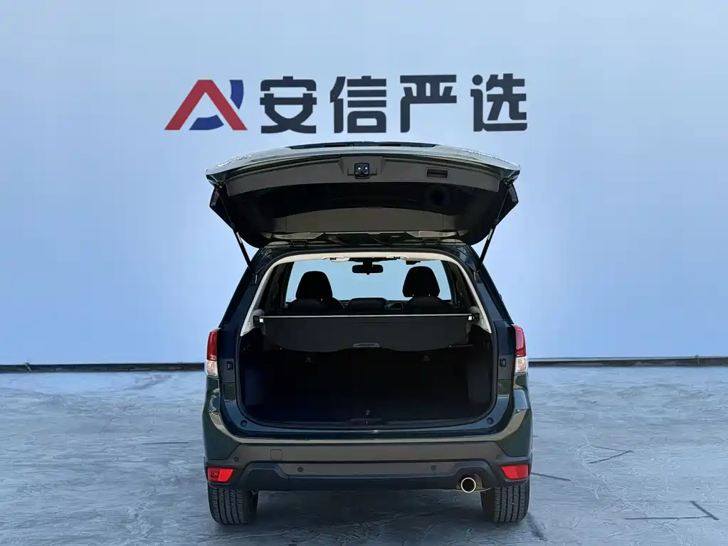 Subaru Forester — фото 8