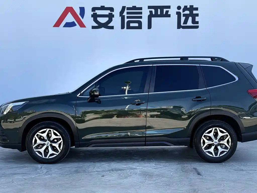 Subaru Forester — фото 9