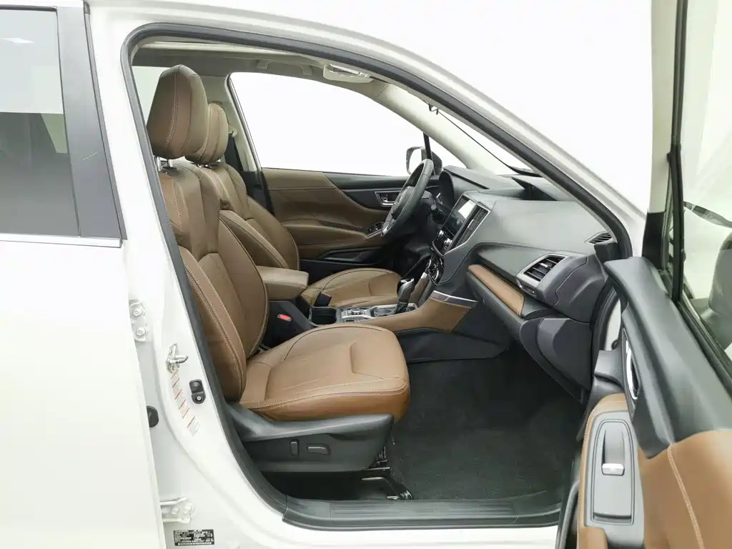 Subaru Forester — фото 23