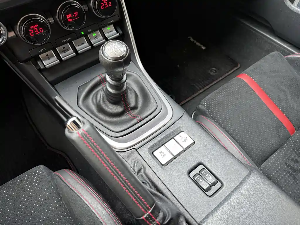 Subaru BRZ — фото 11