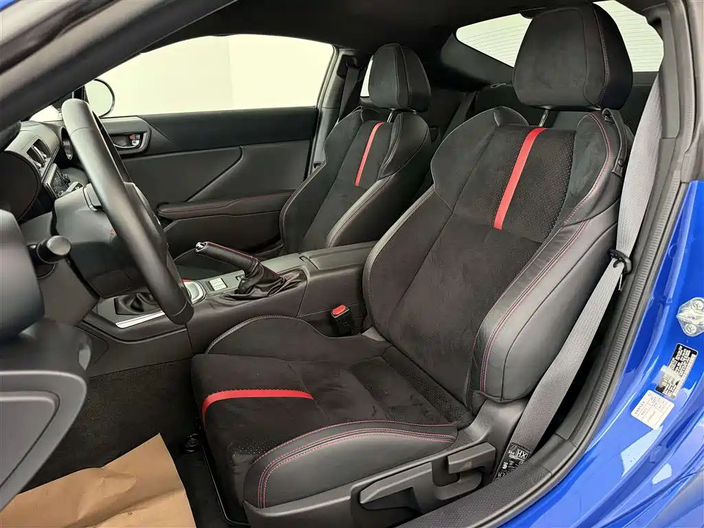 Subaru BRZ — фото 4