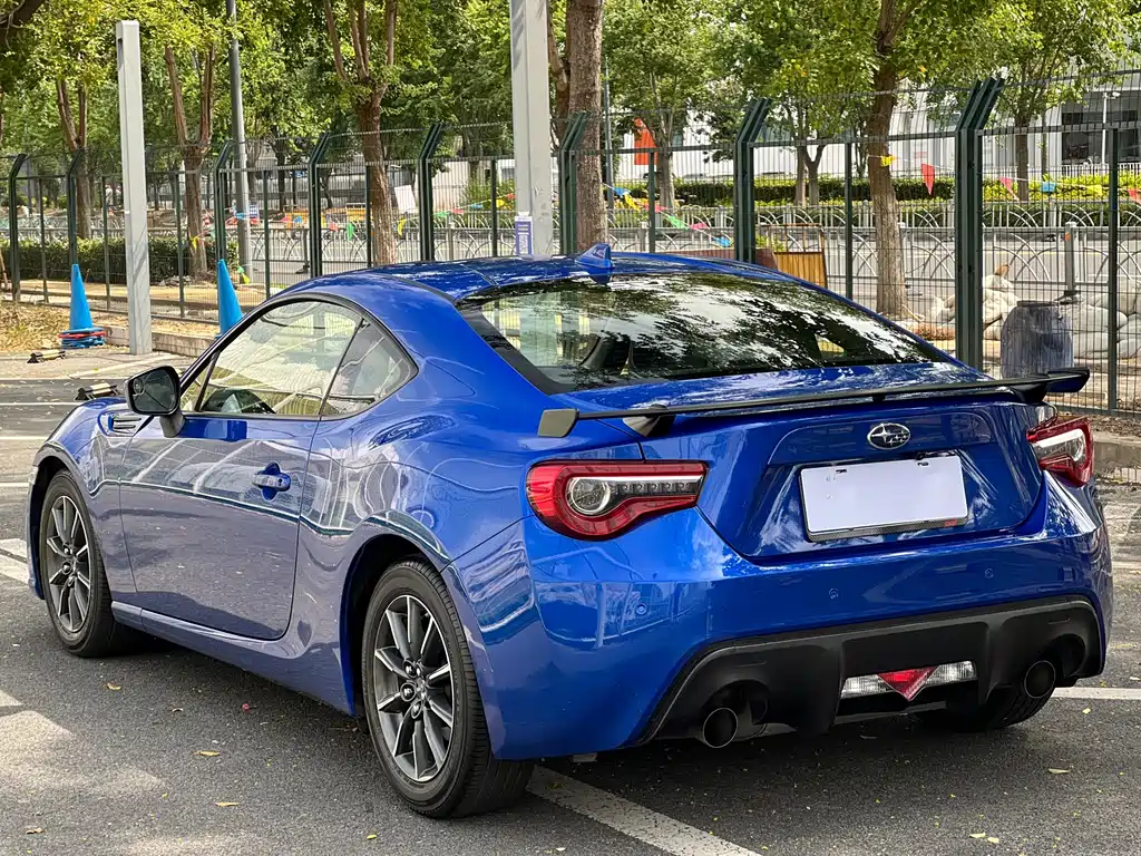 Subaru BRZ — фото 4