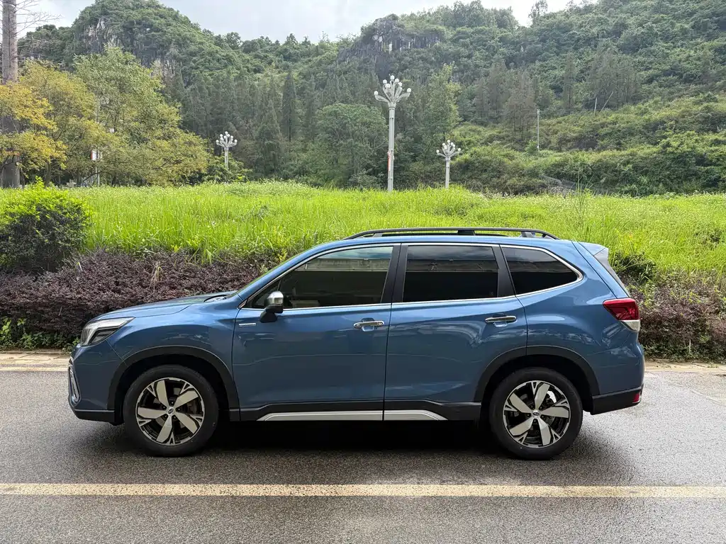 Subaru Forester — фото 3