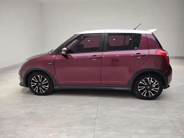 Suzuki Swift — фото 4