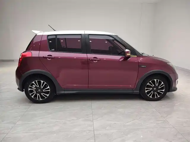 Suzuki Swift — фото 7