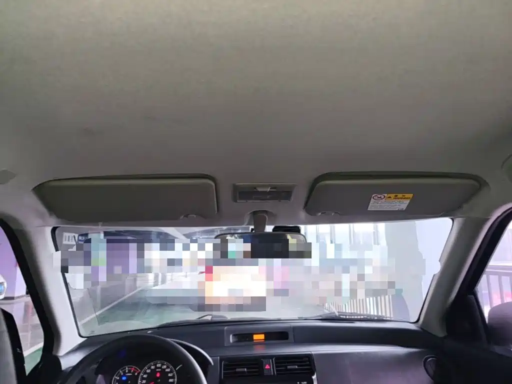 Suzuki Swift — фото 18