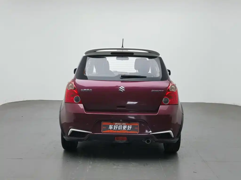 Suzuki Swift — фото 4