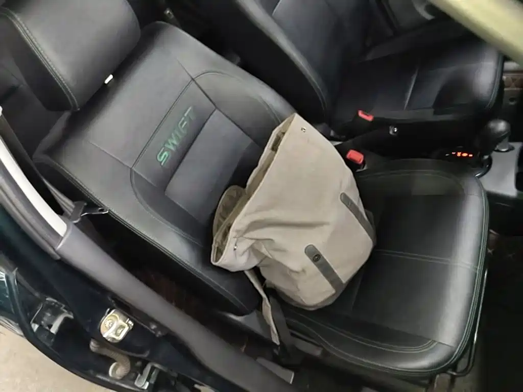 Suzuki Swift — фото 25