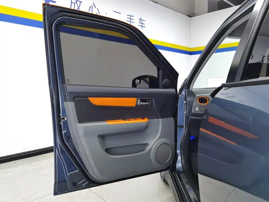 Suzuki Swift — фото 7