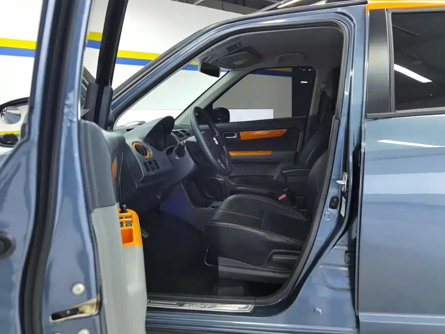 Suzuki Swift — фото 9