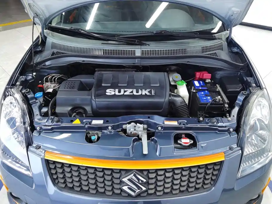 Suzuki Swift — фото 10