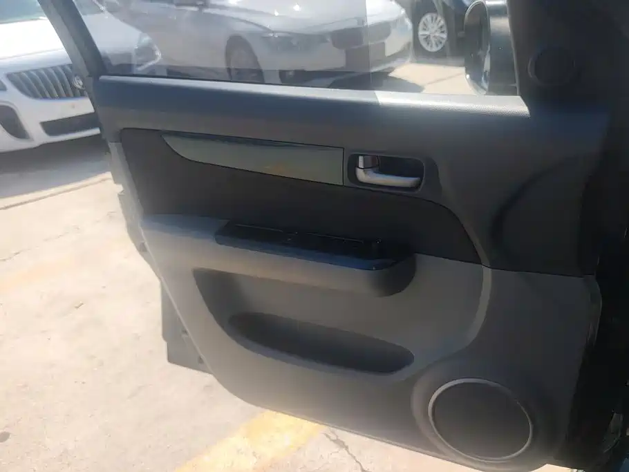 Suzuki Swift — фото 7