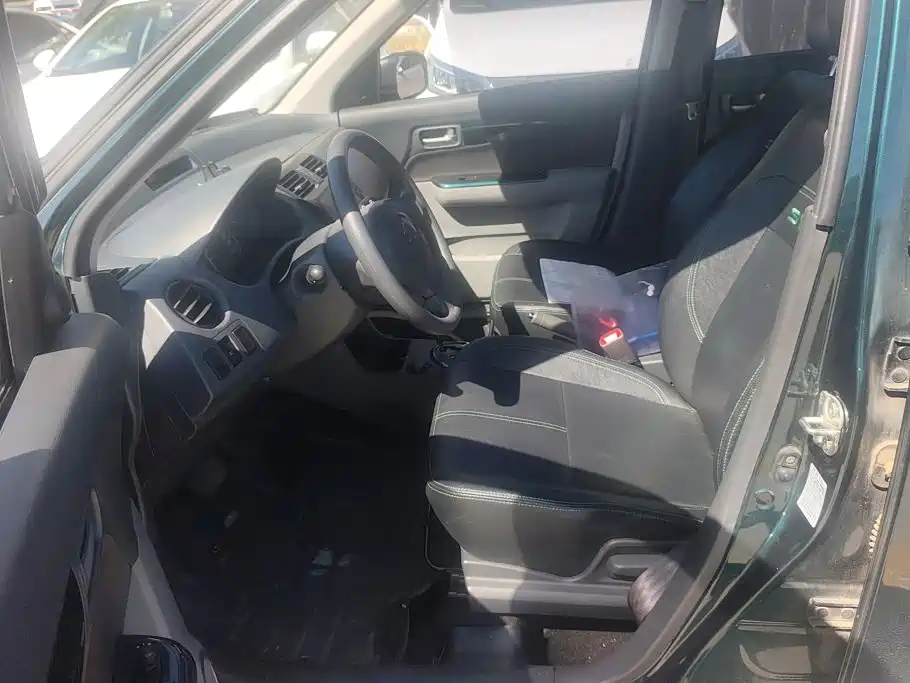 Suzuki Swift — фото 9