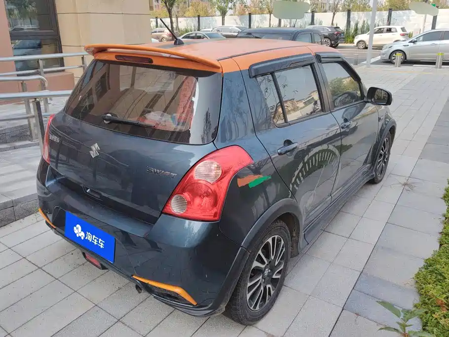 Suzuki Swift — фото 3