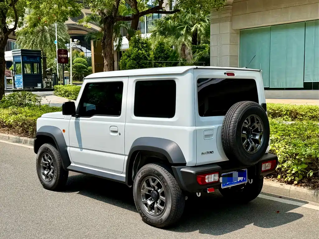 Suzuki Jimny — фото 7