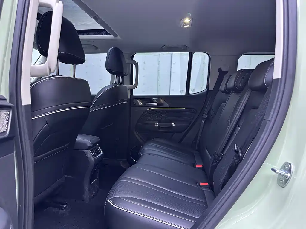 Tank Tank 300 — фото 8