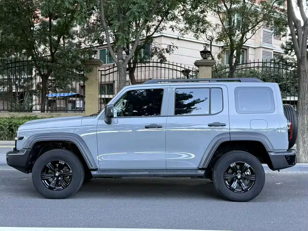 Tank Tank 300 — фото 3