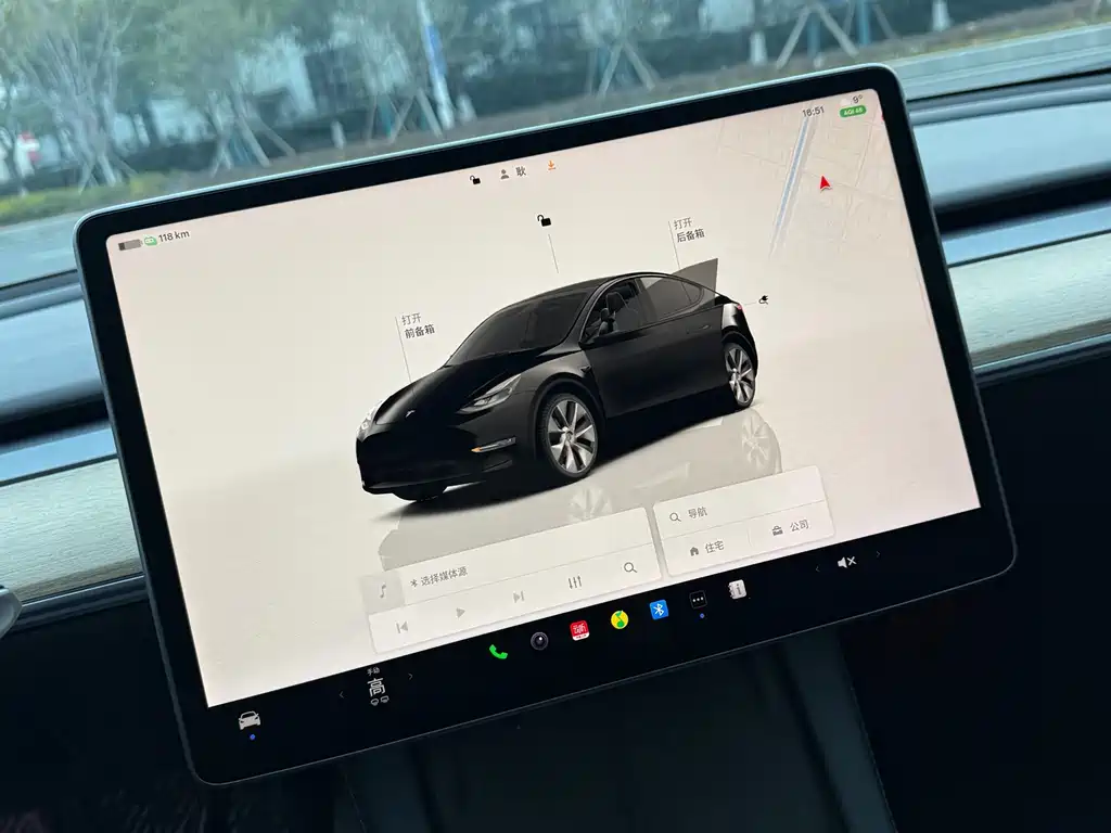 Tesla Model Y — фото 4