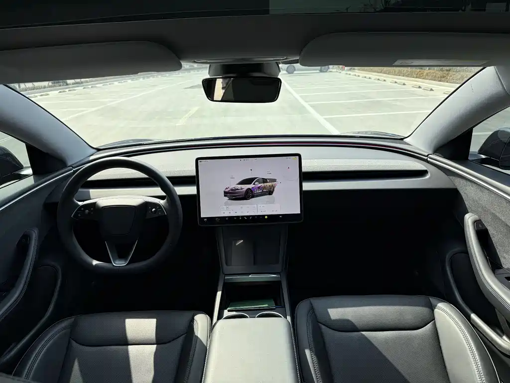 Tesla Model 3 — фото 9