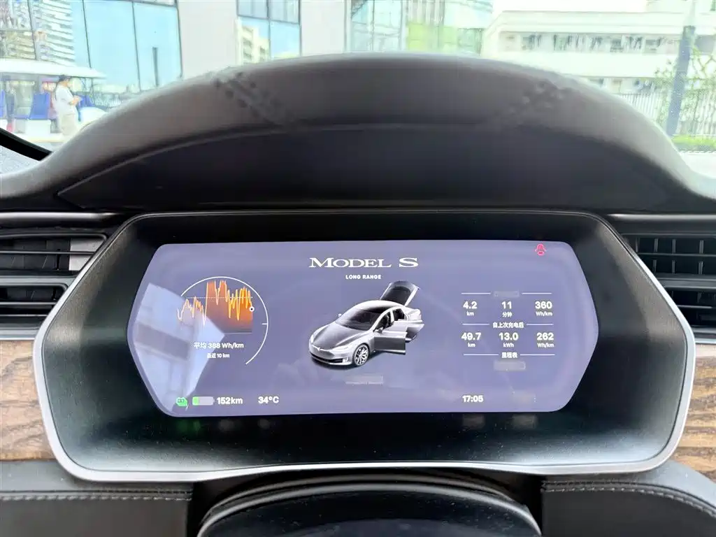 Tesla Model S — фото 4