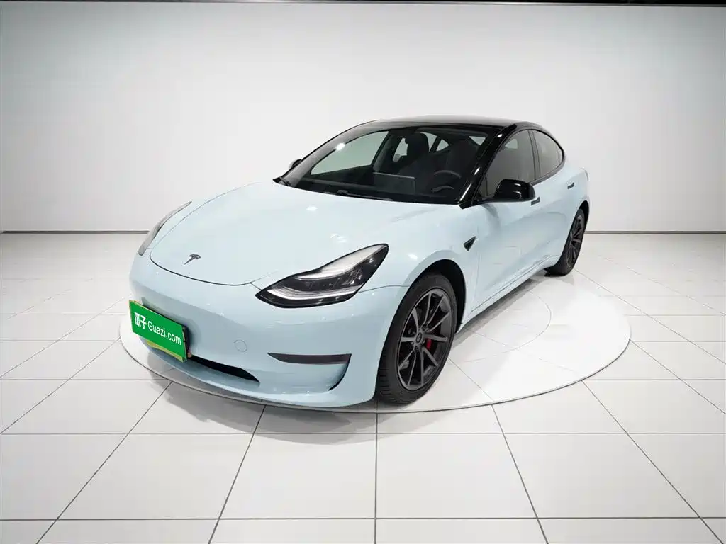 Tesla Model 3 — фото 2