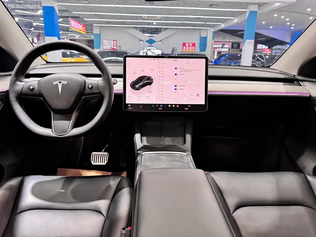 Tesla Model Y — фото 9