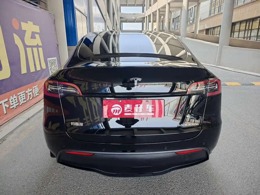 Tesla Model Y — фото 5