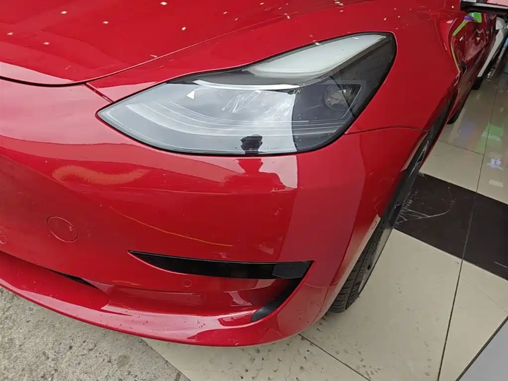 Tesla Model 3 — фото 24