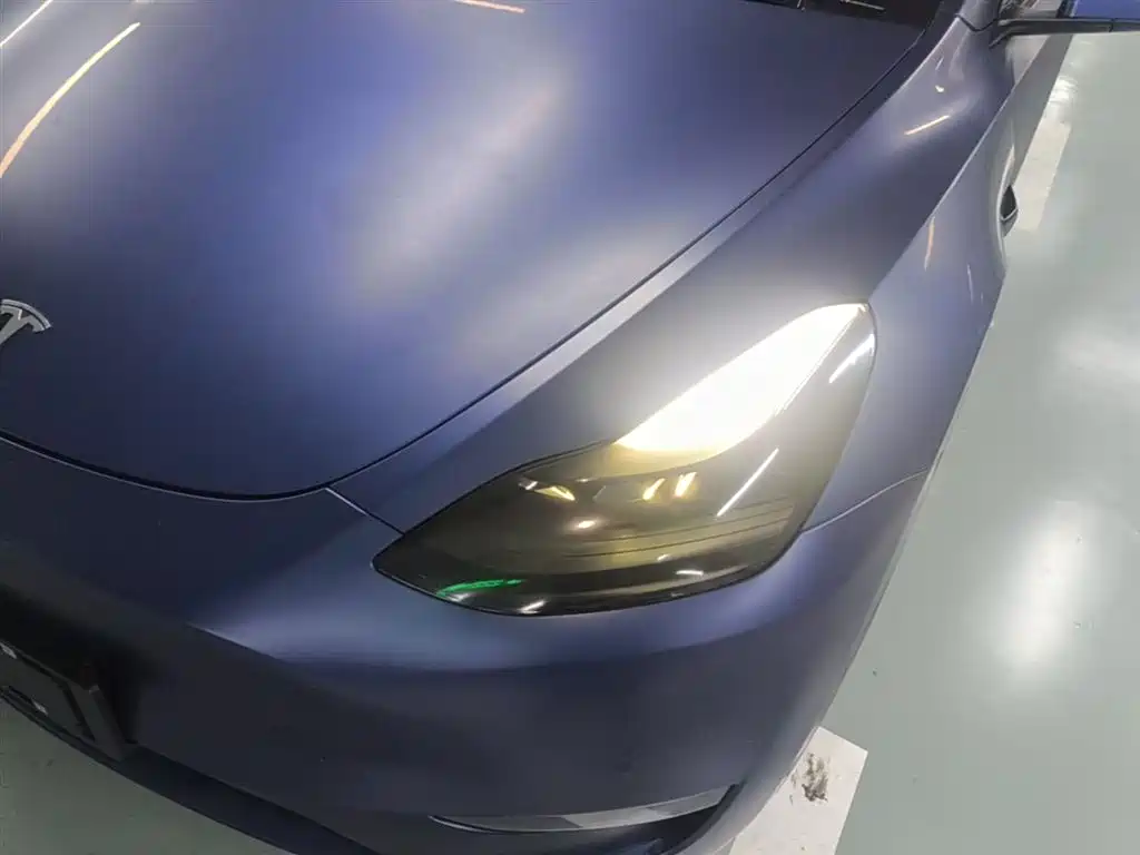 Tesla Model Y — фото 24
