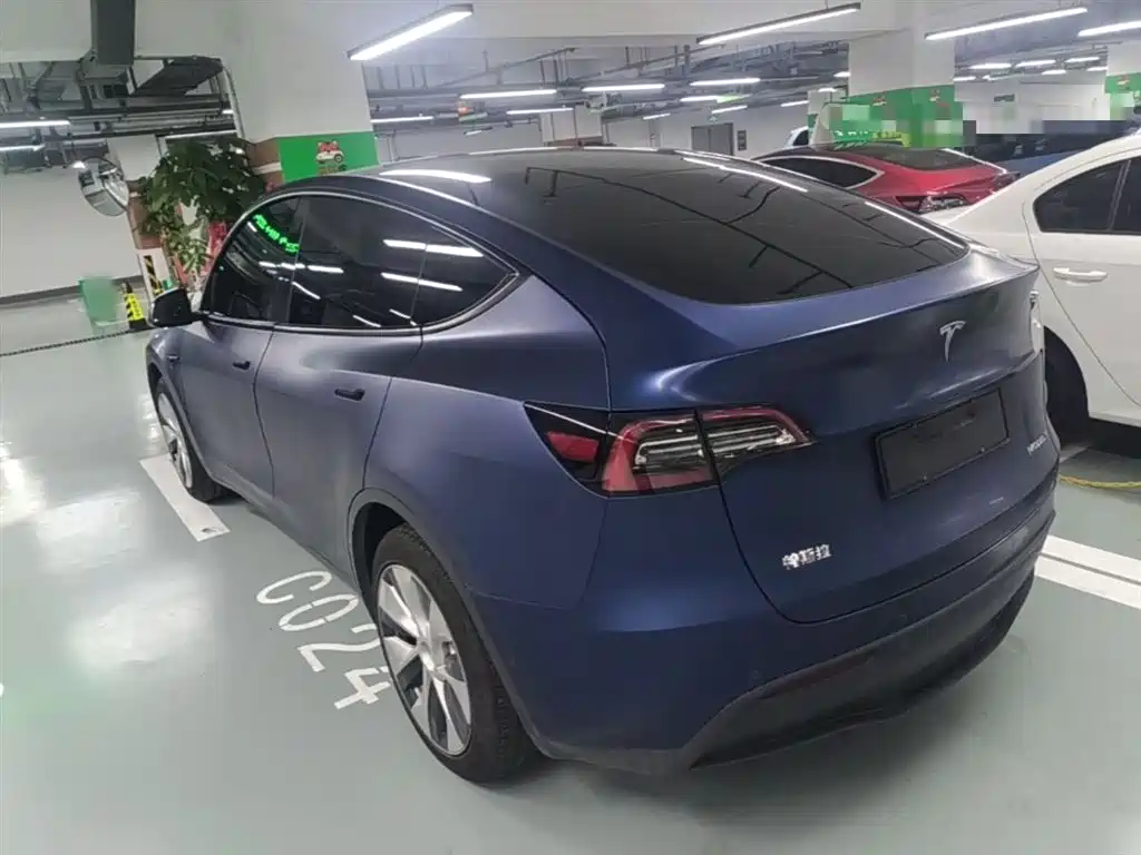 Tesla Model Y — фото 5