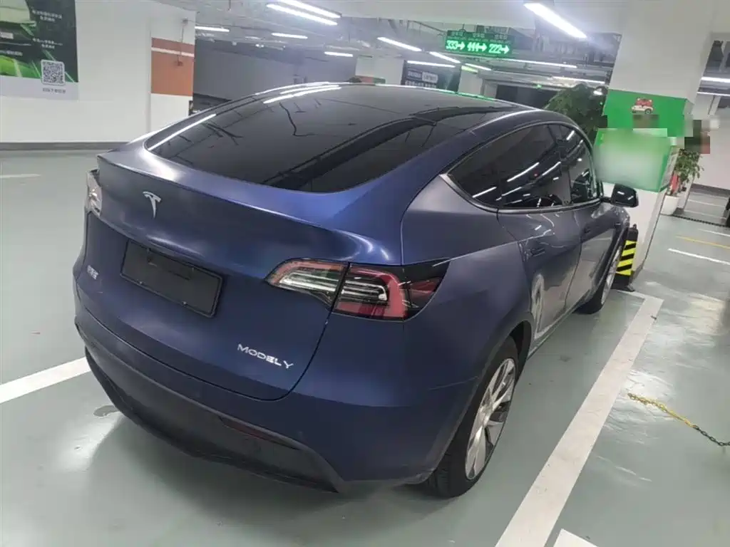 Tesla Model Y — фото 7