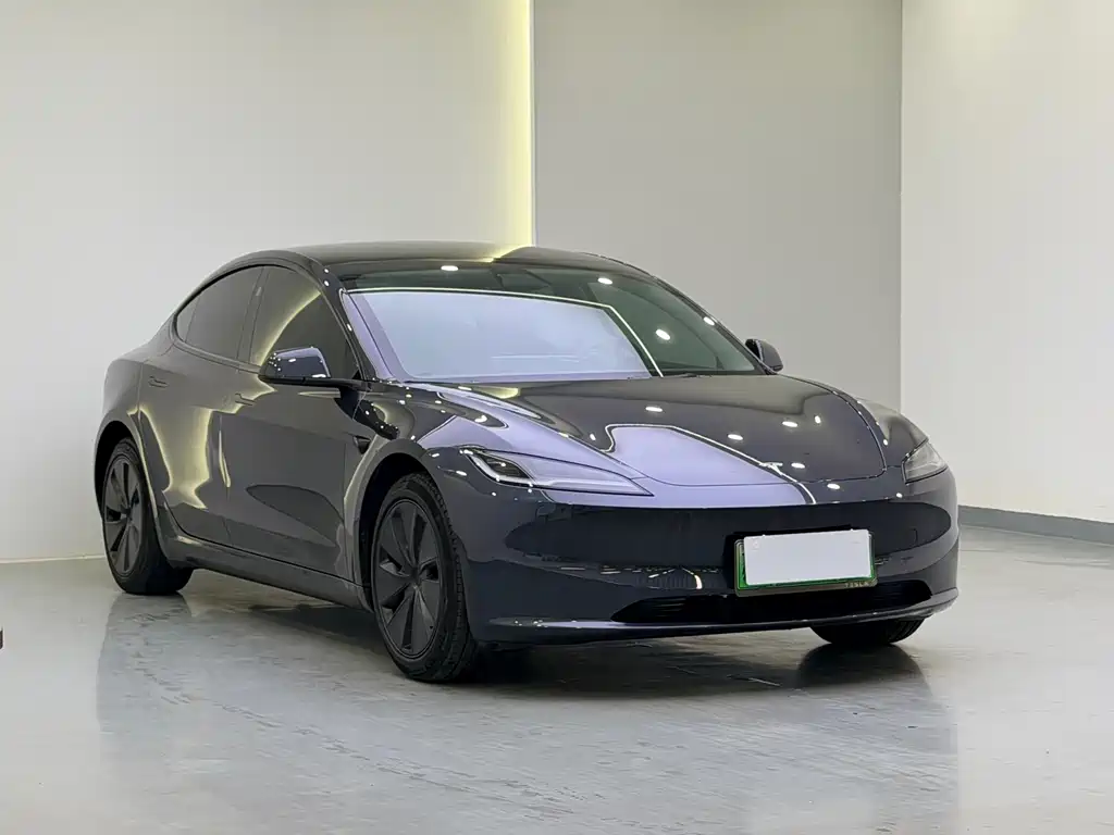 Tesla Model 3 — фото 3