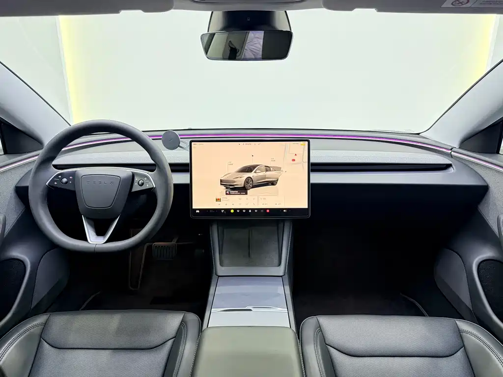Tesla Model 3 — фото 7