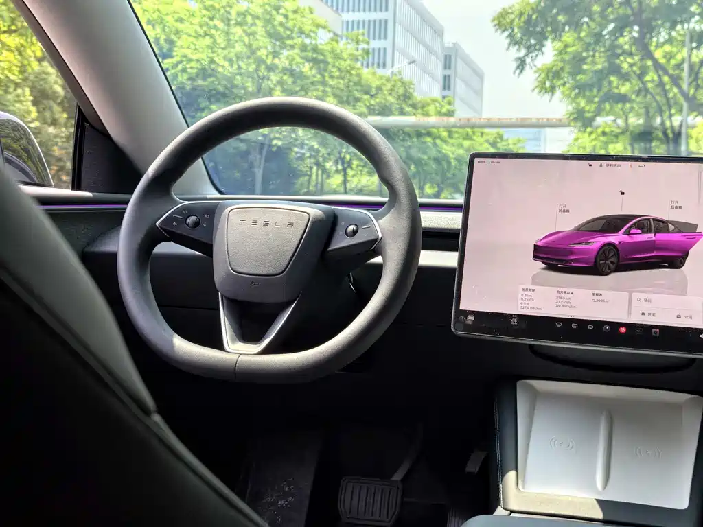 Tesla Model 3 — фото 14