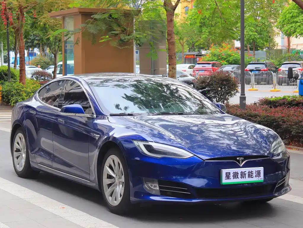Tesla Model S — фото 3