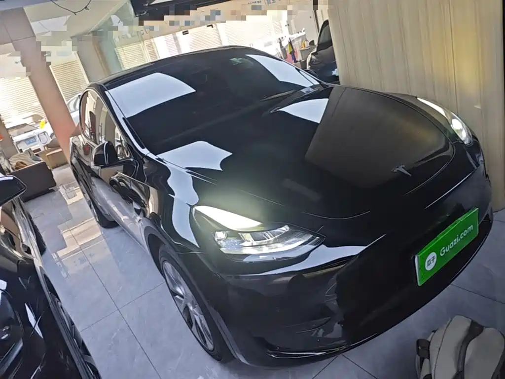 Tesla Model Y — фото 4