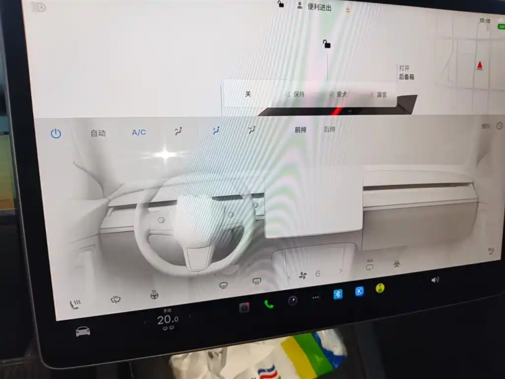 Tesla Model Y — фото 13